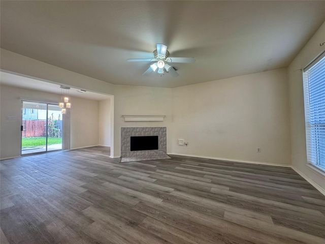 8930 Aspen Place Drive, Houston, TX 77071