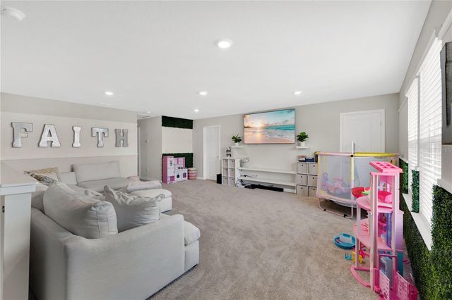 5433 LOG GROVE LANE, Orlando, FL 32829