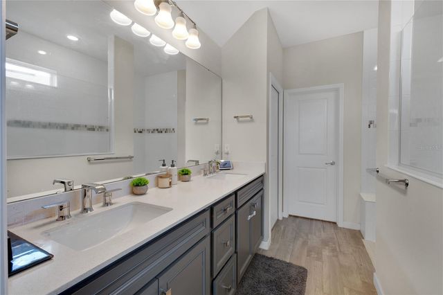 5433 LOG GROVE LANE, Orlando, FL 32829