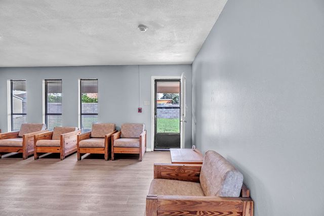704 Boyd Ave, Midland, TX 79705
