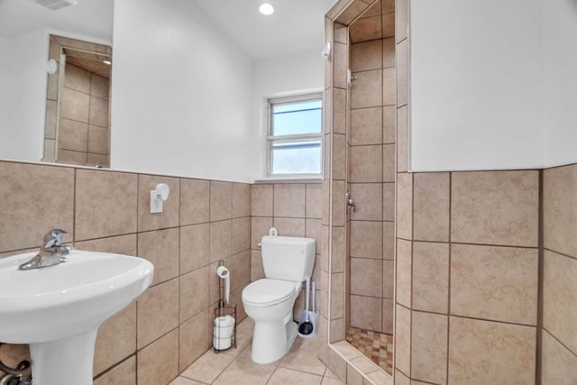 704 Boyd Ave, Midland, TX 79705
