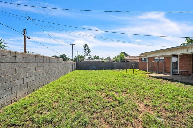 704 Boyd Ave, Midland, TX 79705