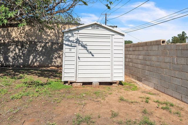 704 Boyd Ave, Midland, TX 79705