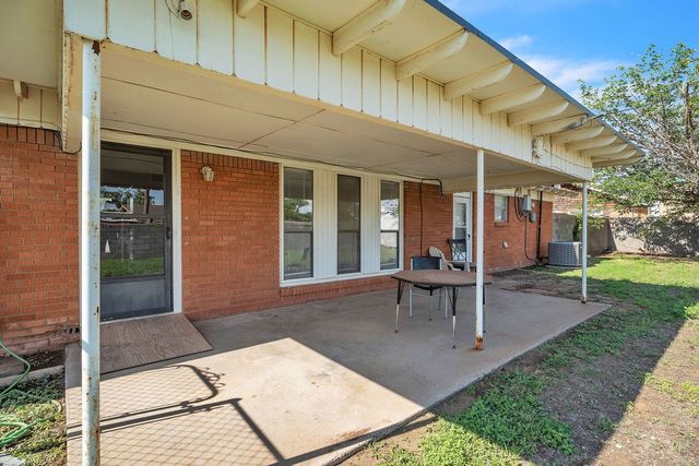 704 Boyd Ave, Midland, TX 79705