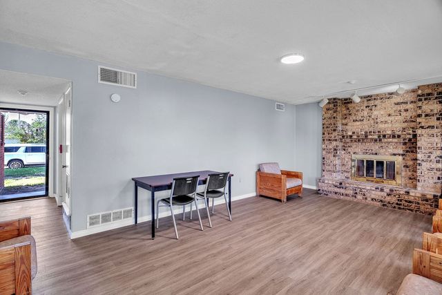 704 Boyd Ave, Midland, TX 79705