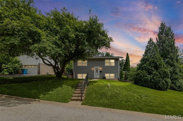 316 Locust Street, Edwardsville, IL 62025