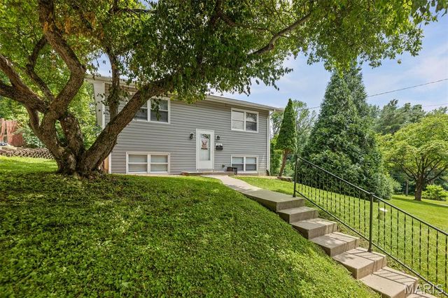316 Locust Street, Edwardsville, IL 62025