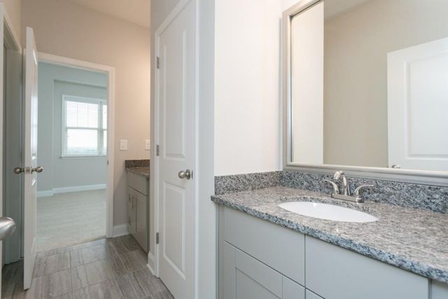 1233 Ridenour Lane, Kennesaw, GA 30152