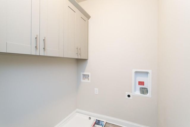 1233 Ridenour Lane, Kennesaw, GA 30152