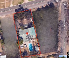 5338 W University Boulevard, Dallas, TX 75209