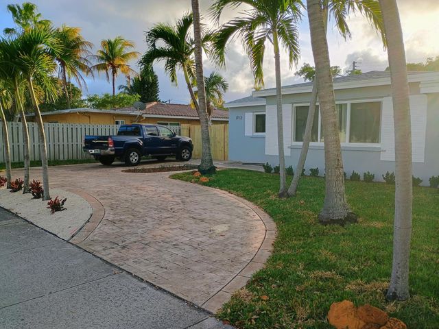 1712 N 26th Avenue, Hollywood, FL 33020