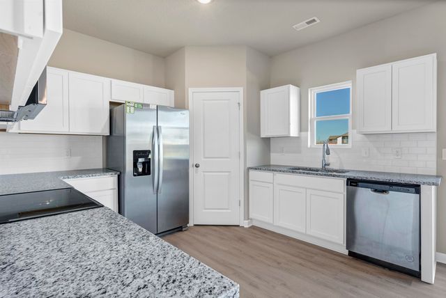 3151 E Highridge Ct, Park City, KS 67219