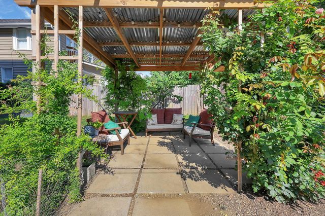 1043 E Whittier Street, Columbus, OH 43206