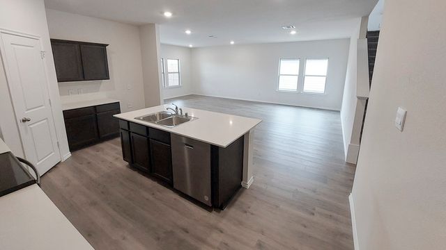 821 Lantana Lane, Pilot Point, TX 76258