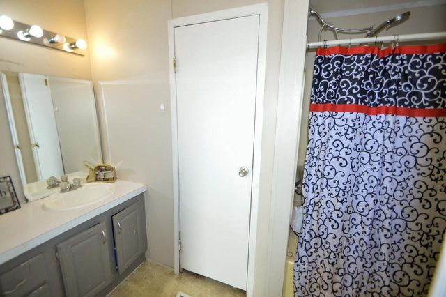 122 E Main Street, Mount Hope, WI 53816