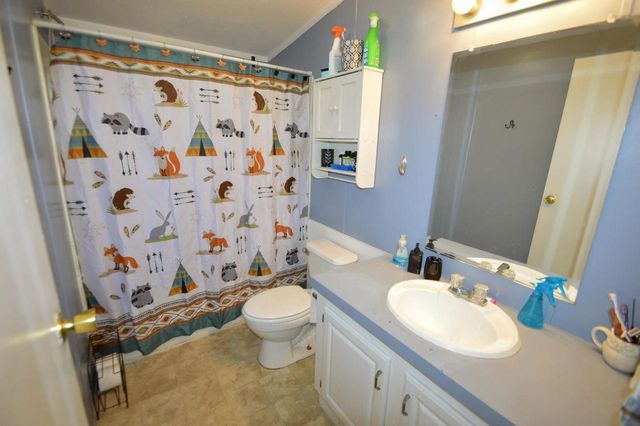 122 E Main Street, Mount Hope, WI 53816