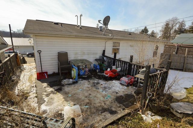 122 E Main Street, Mount Hope, WI 53816