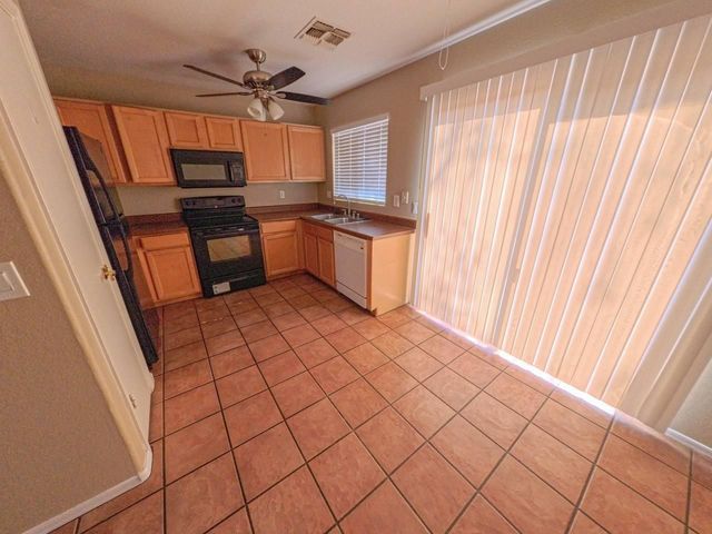 3913 N 105th Drive, Avondale, AZ 85392