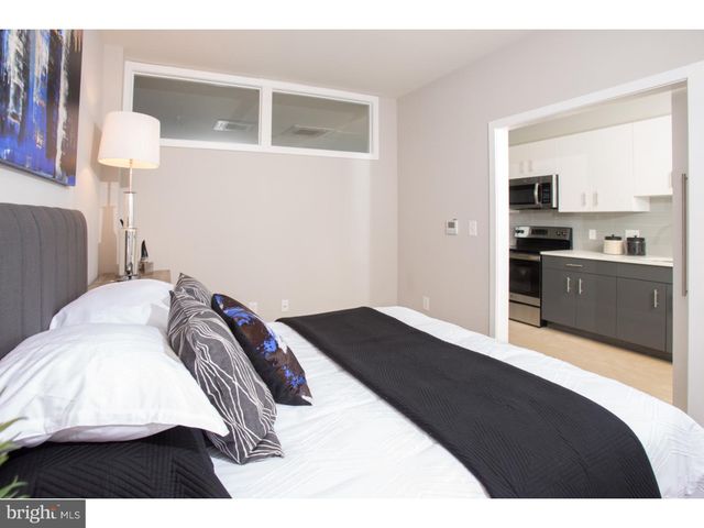 121 N 2ND ST #214, Philadelphia, PA 19106