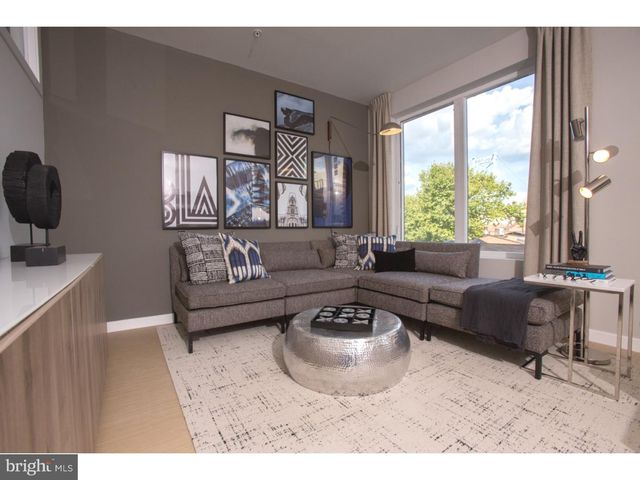 121 N 2ND ST #214, Philadelphia, PA 19106