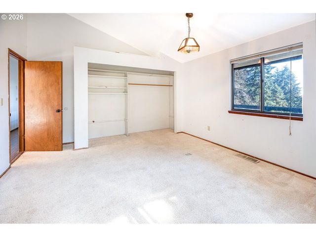 1783 GRAHAM Dr, Eugene, OR 97405