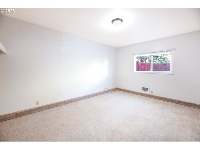 1783 GRAHAM Dr, Eugene, OR 97405