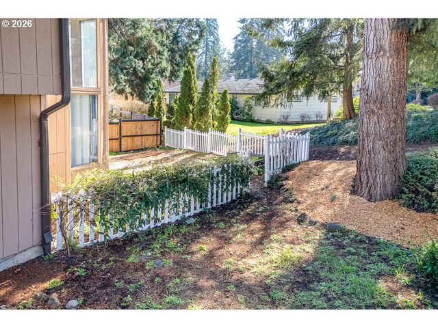 1783 GRAHAM Dr, Eugene, OR 97405