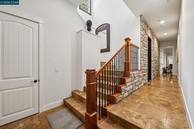 179 Vernal Dr, Alamo, CA 94507