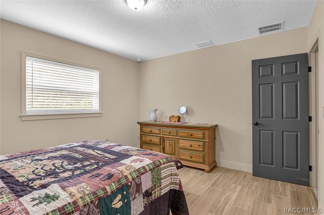 2001 NW 15th Court, Crystal River, FL 34428