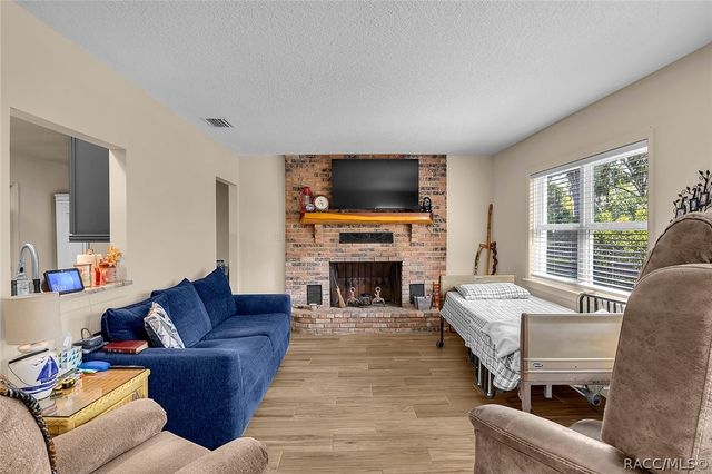 2001 NW 15th Court, Crystal River, FL 34428