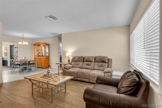 2001 NW 15th Court, Crystal River, FL 34428