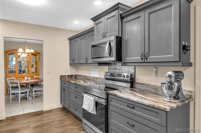 2001 NW 15th Court, Crystal River, FL 34428