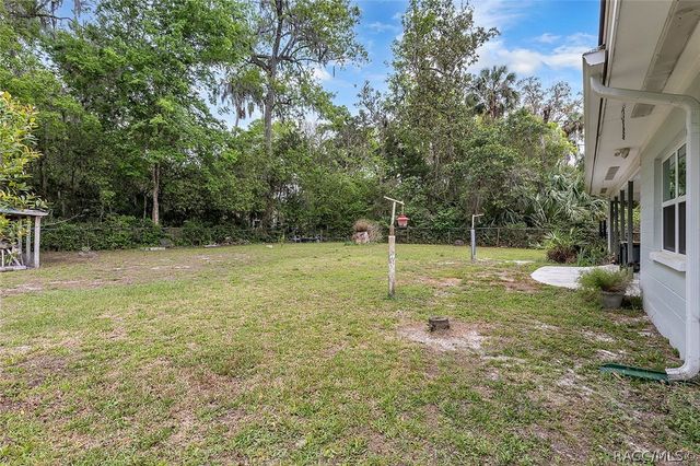 2001 NW 15th Court, Crystal River, FL 34428