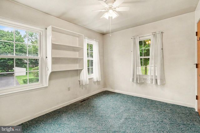 114 MAPLE DR, Mechanicsburg, PA 17050