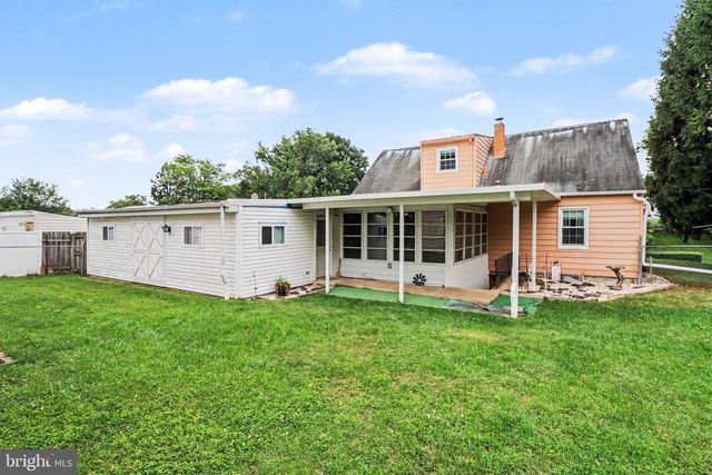 114 MAPLE DR, Mechanicsburg, PA 17050