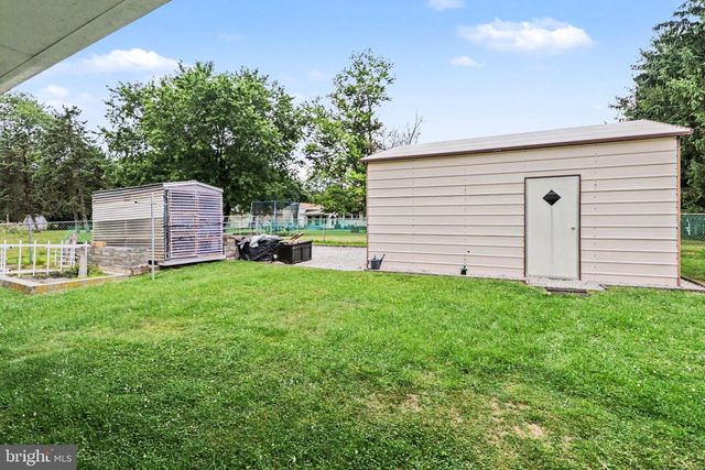 114 MAPLE DR, Mechanicsburg, PA 17050