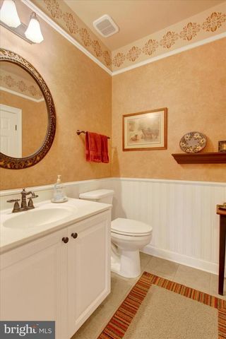 153 STAFFORD DR, Hanover, PA 17331