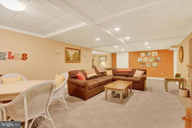 153 STAFFORD DR, Hanover, PA 17331