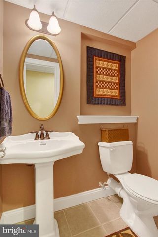 153 STAFFORD DR, Hanover, PA 17331