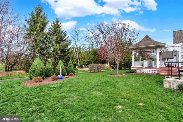 153 STAFFORD DR, Hanover, PA 17331