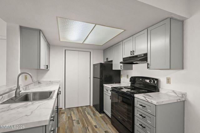 7680 Bluestone Drive, Reno, NV 89511