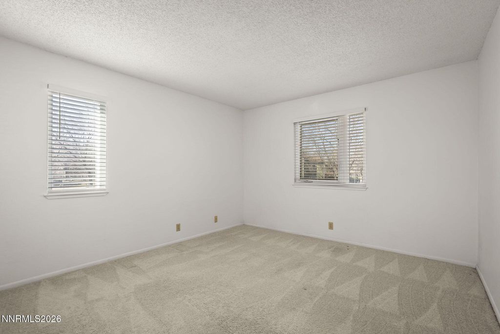 Image 13 of property listing at 7680 Bluestone Drive, Reno, NV 89511