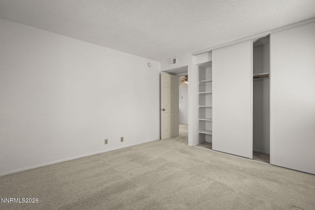 Image 14 of property listing at 7680 Bluestone Drive, Reno, NV 89511