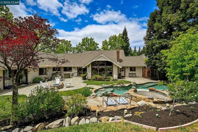 85 Trish Ct, Danville, CA 94506