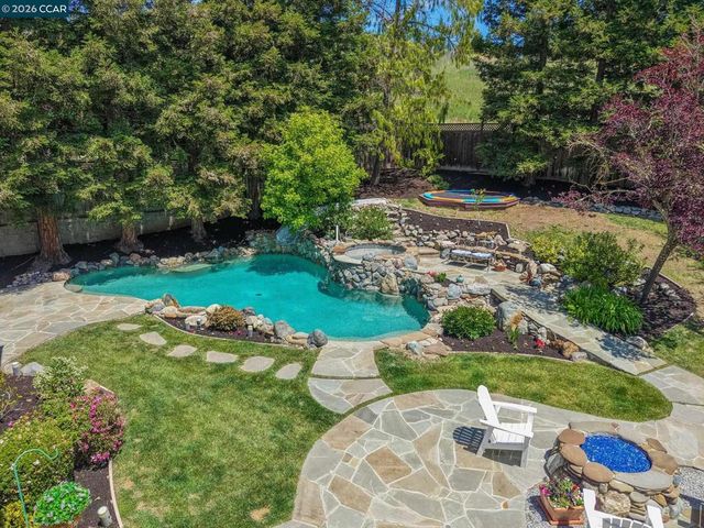 85 Trish Ct, Danville, CA 94506