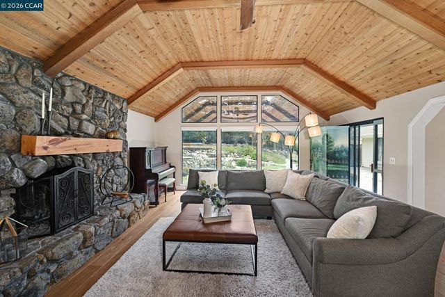 85 Trish Ct, Danville, CA 94506