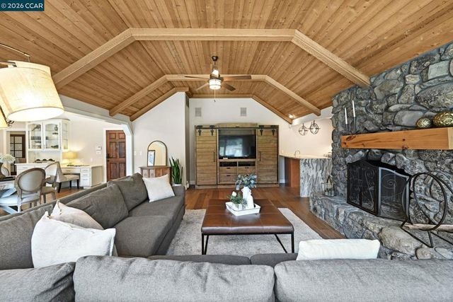 85 Trish Ct, Danville, CA 94506