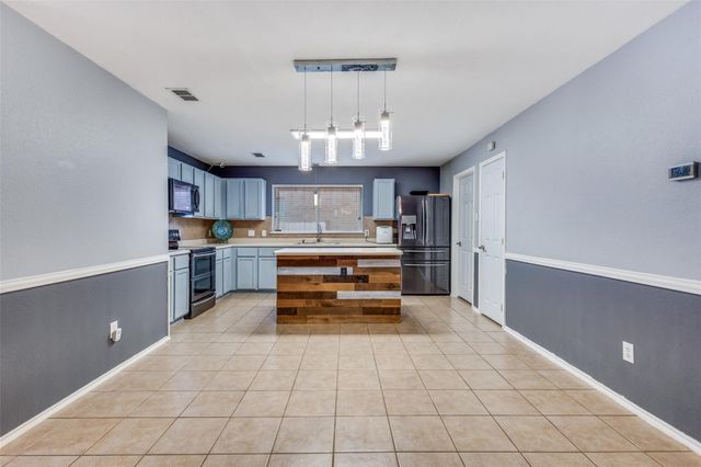 417 Niagara Falls Drive, Anna, TX 75409