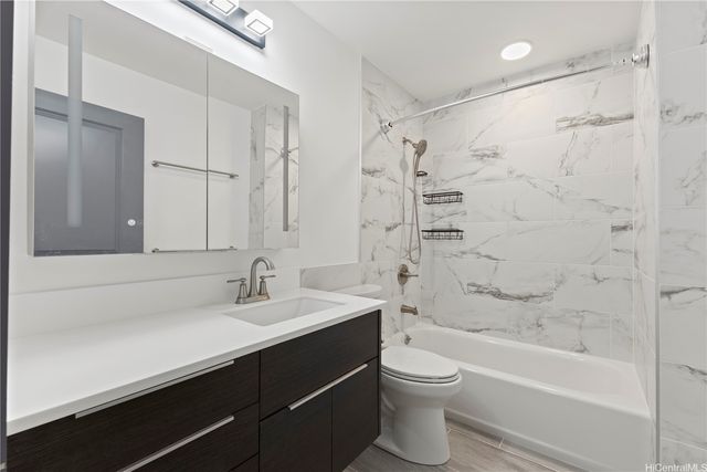 315 Hanakoa Street, Honolulu, HI 96825