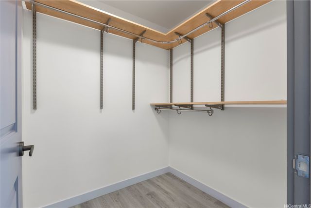 315 Hanakoa Street, Honolulu, HI 96825